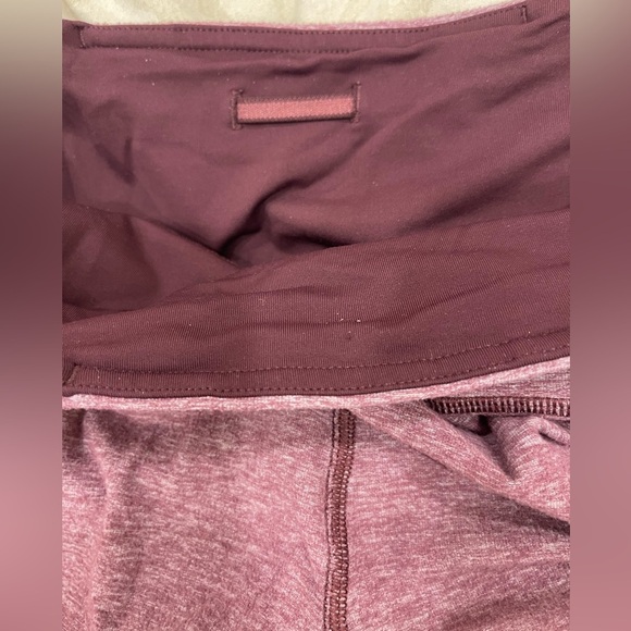 Lululemon Turn Around Tight. Size 6. High Rise. Rulu. - Picture 7 of 8
